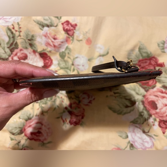 ⛔️SOLD⛔️Authentic Louis Vuitton Neverfull Pochette Wristlet Damier Ebene - Picture 4 of 16